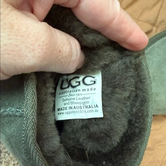 Genuine UGG Since 1974 Australia - Picture 4 of 7